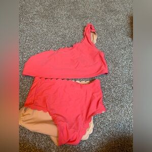 XL bathing suit